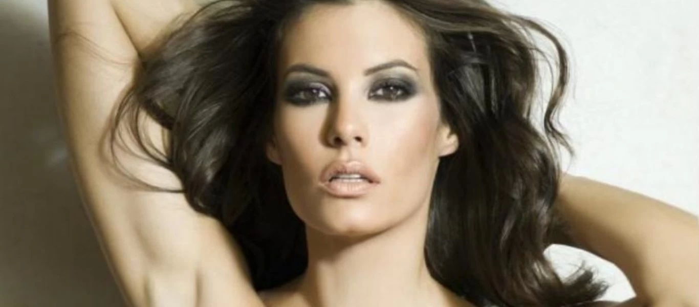 Τραγέλαφος με τις γκάφες της Μαρίας Κορινθίου στα καλλιστεία - Πρότεινε να έρθει η... Ζωή Λάσκαρη (βίντεο)